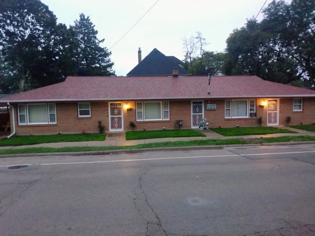1618 Fulton Avenue, Rockford