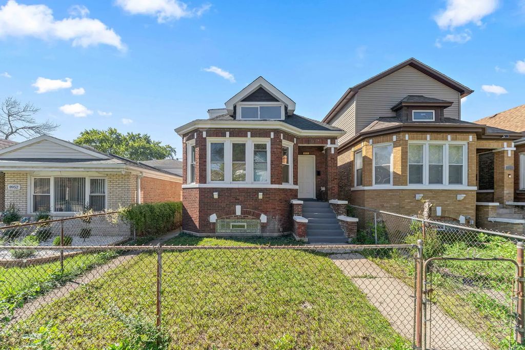 8950 S Lowe Avenue, Chicago