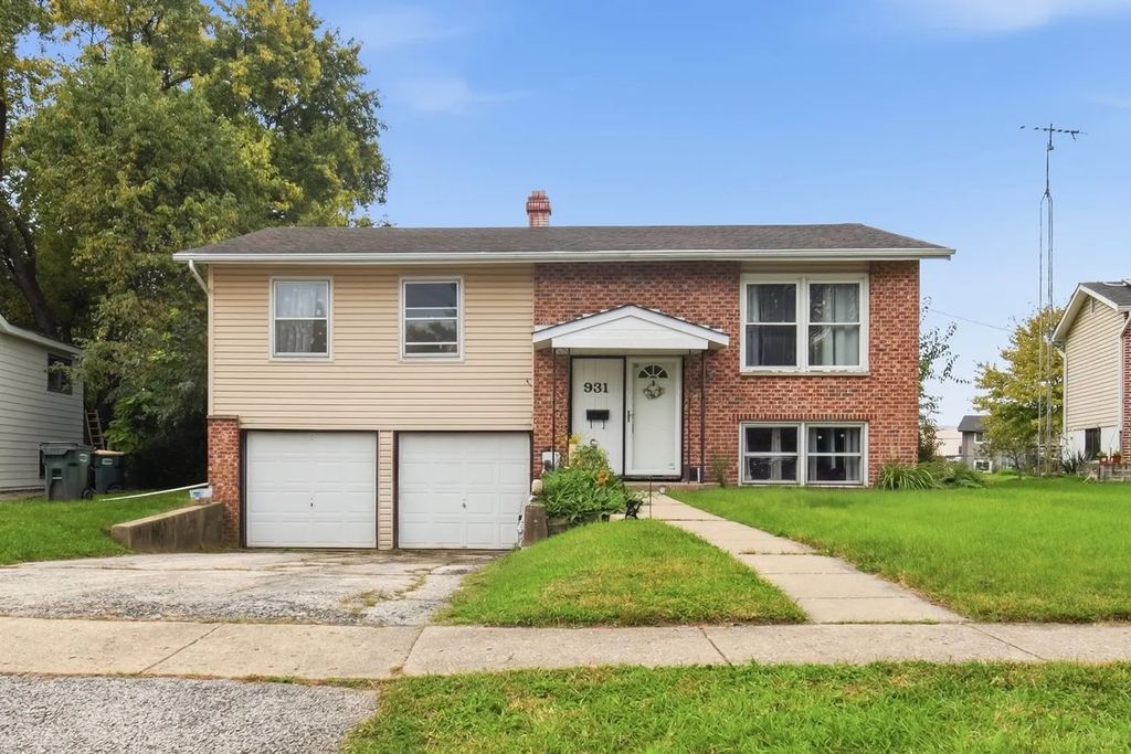 931 Bonniebrook Avenue, Mundelein