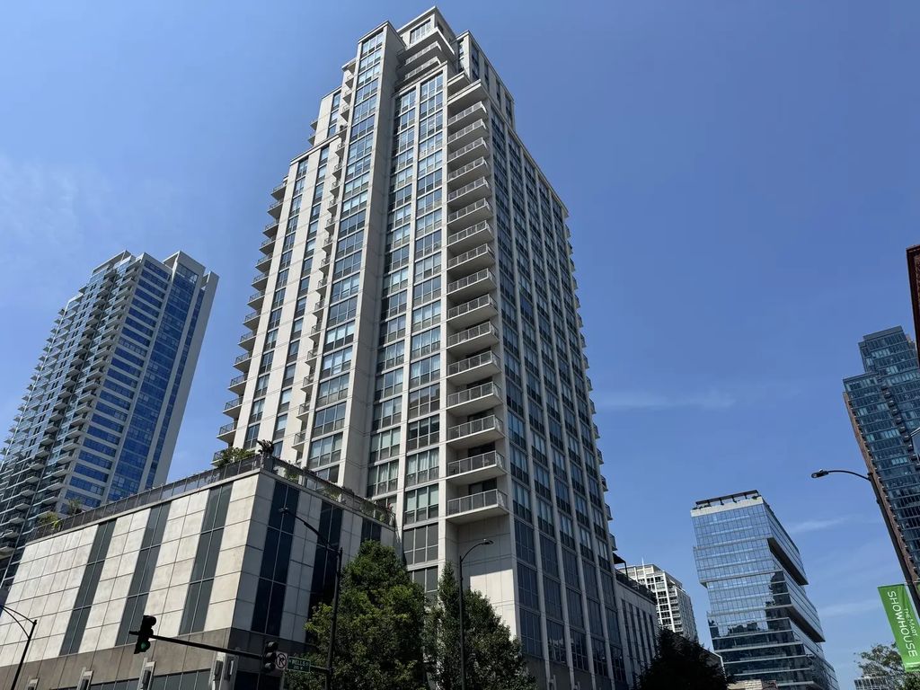 200 W Grand Avenue 1801, Chicago