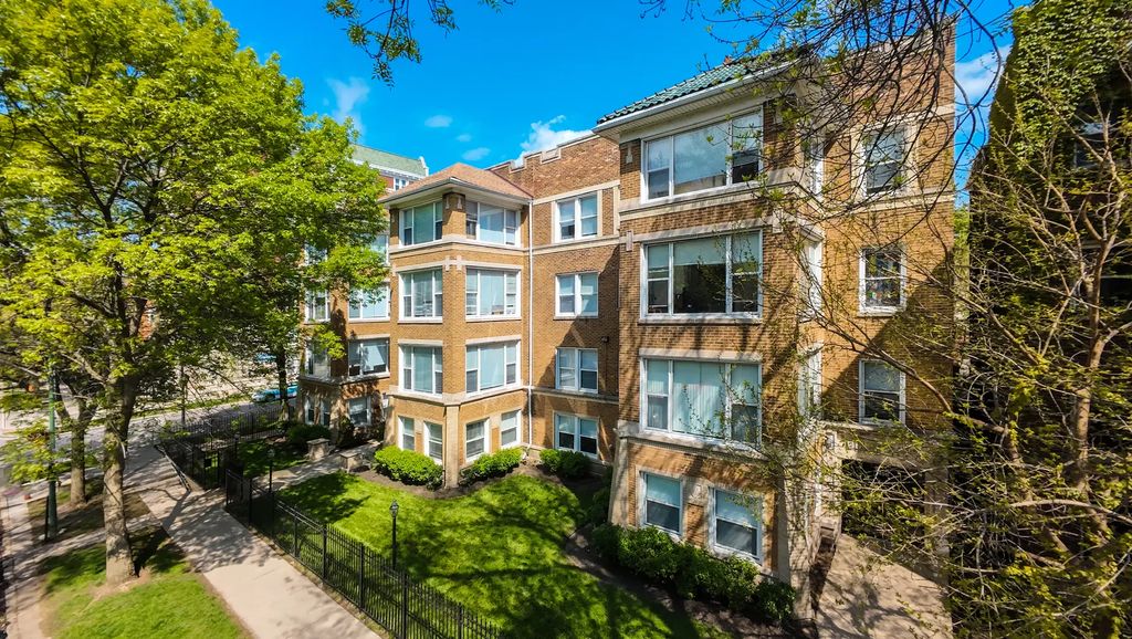 1456 W Fargo Avenue 107, Chicago
