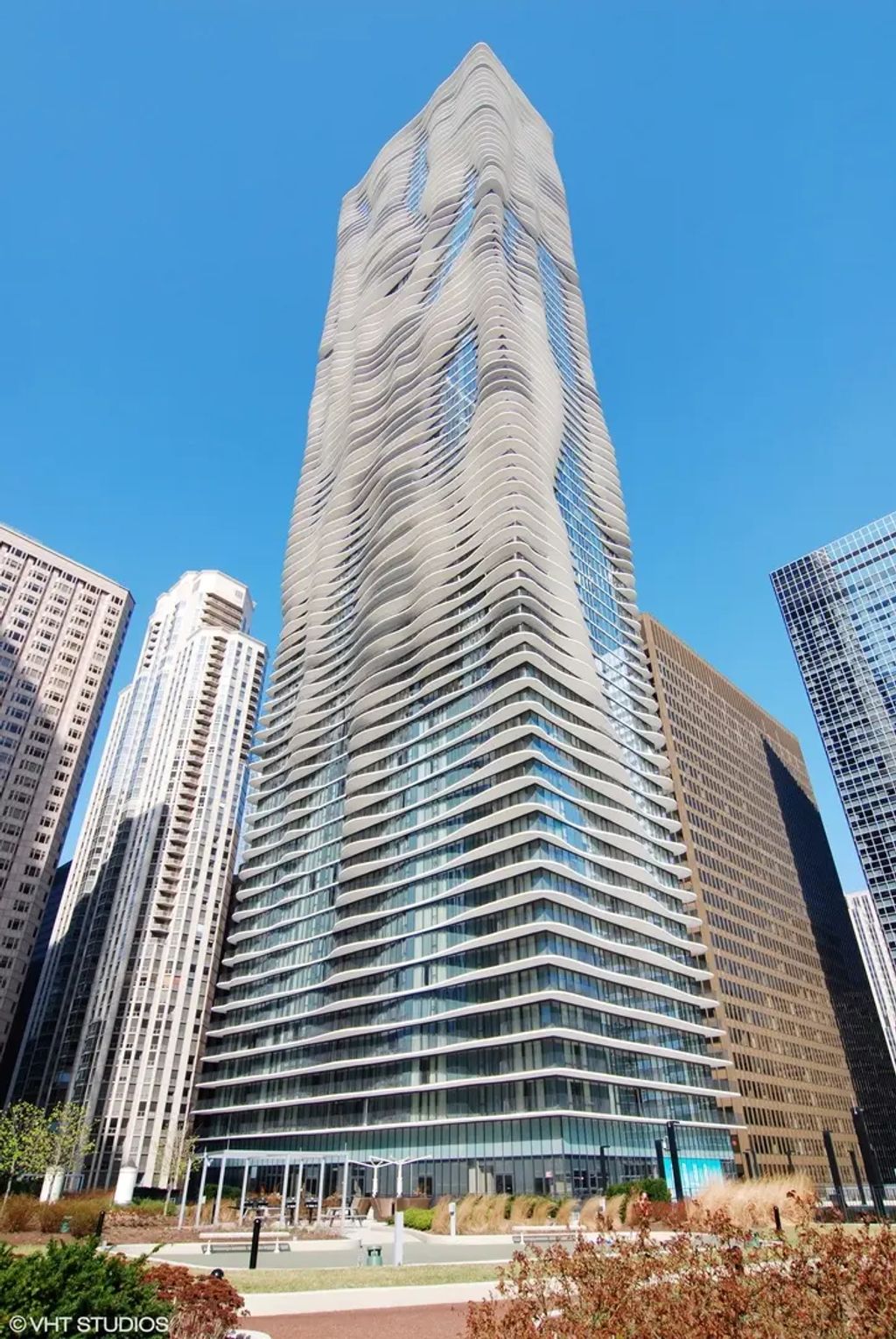 225 N Columbus Drive 6006, Chicago