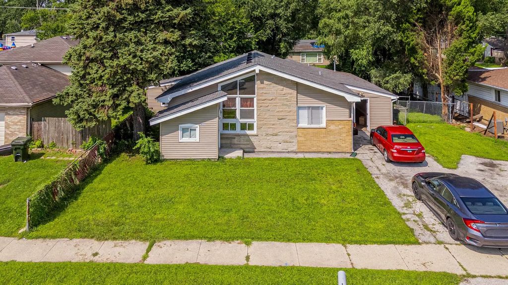 16332 Kedzie Avenue, Markham
