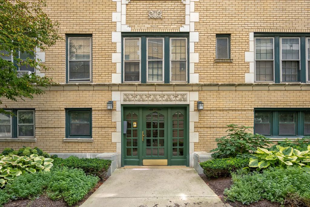 4310 N Clarendon Avenue 1021, Chicago