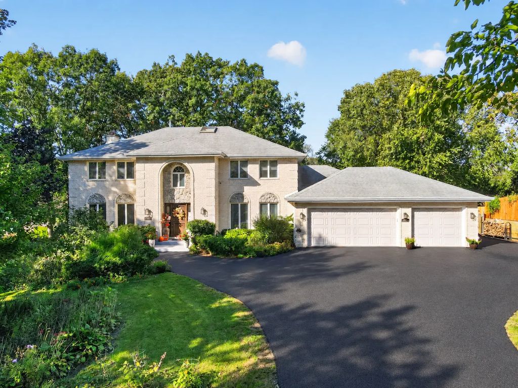 9240 S 83rd Avenue, Hickory Hills