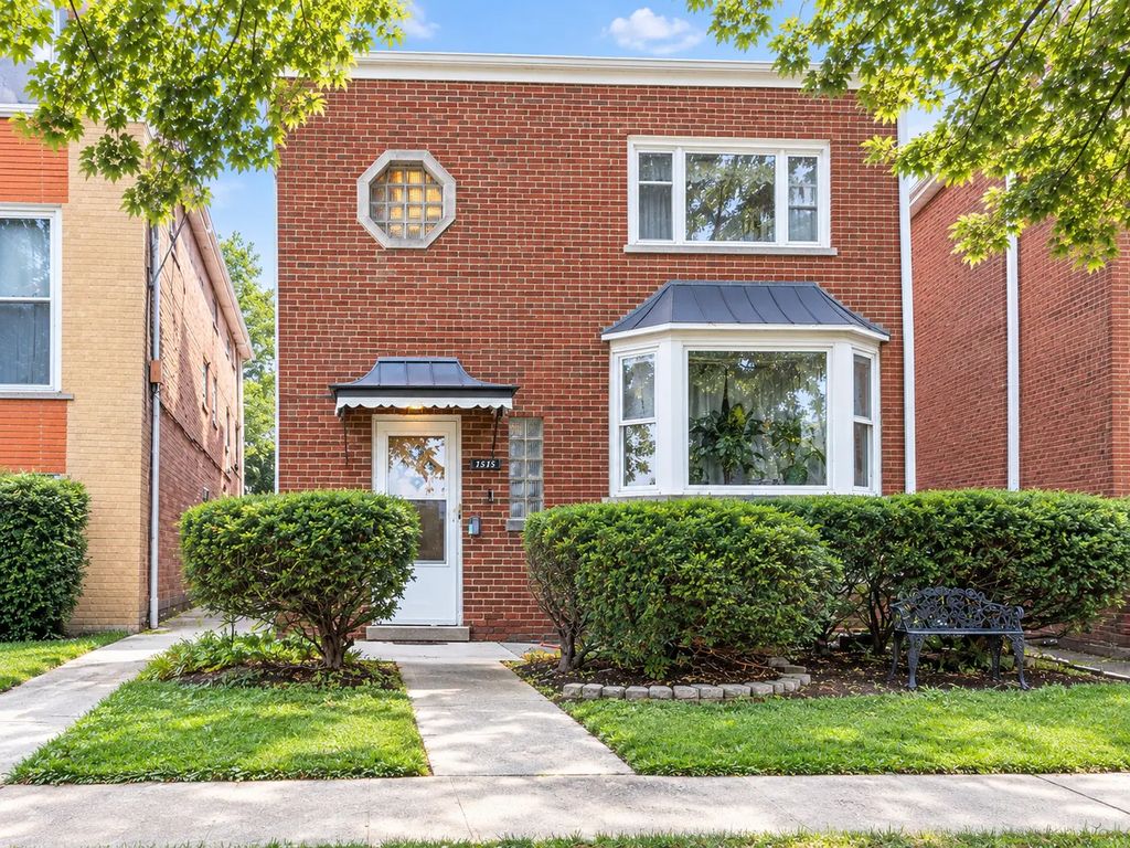 1515 Maple Avenue, Berwyn