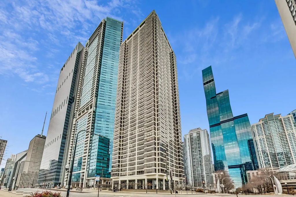 360 E Randolph Street 405, Chicago