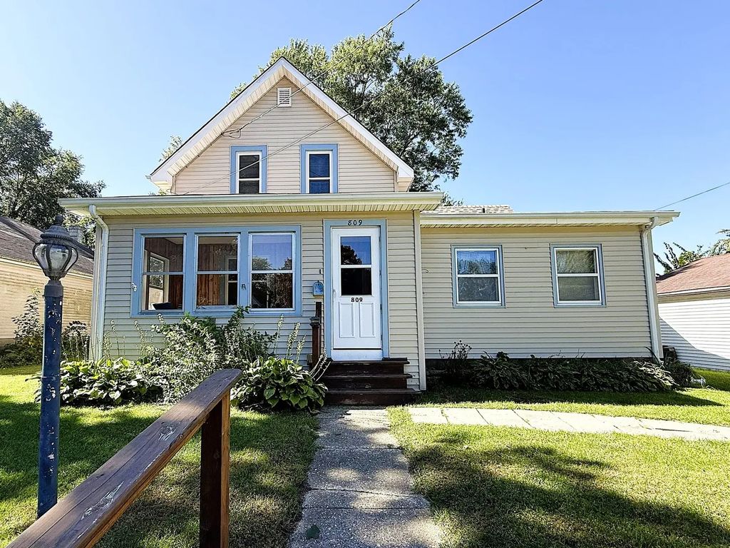 809 Inlet Avenue, Dixon
