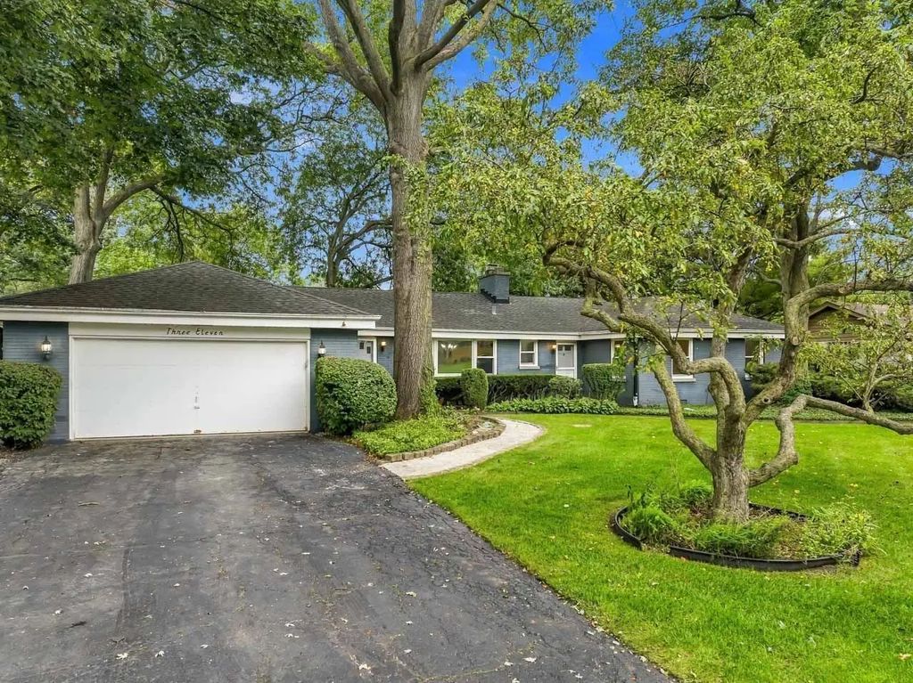 311 N Mac Arthur Boulevard, Mount Prospect