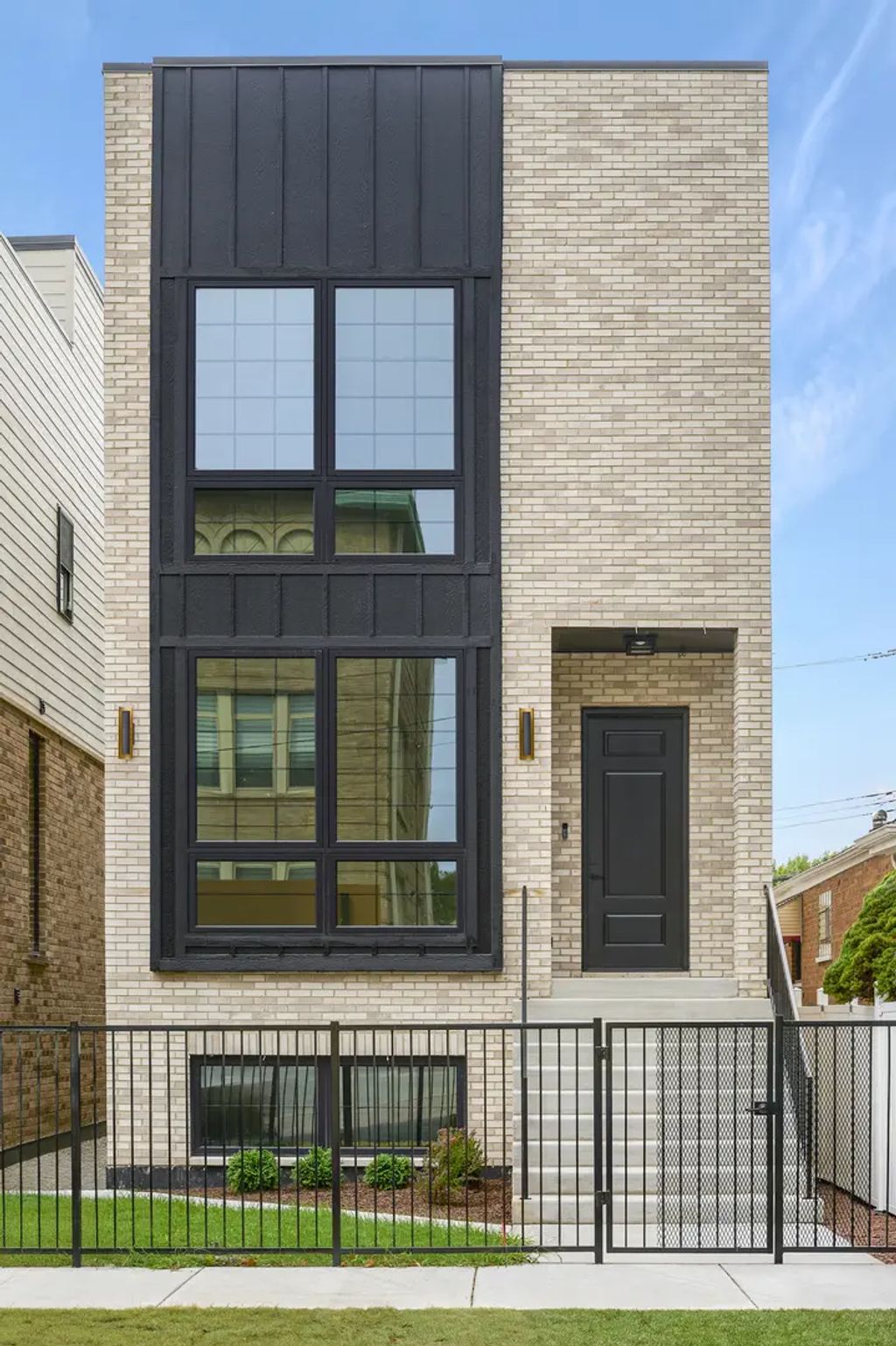 513 W 28th Place, Chicago