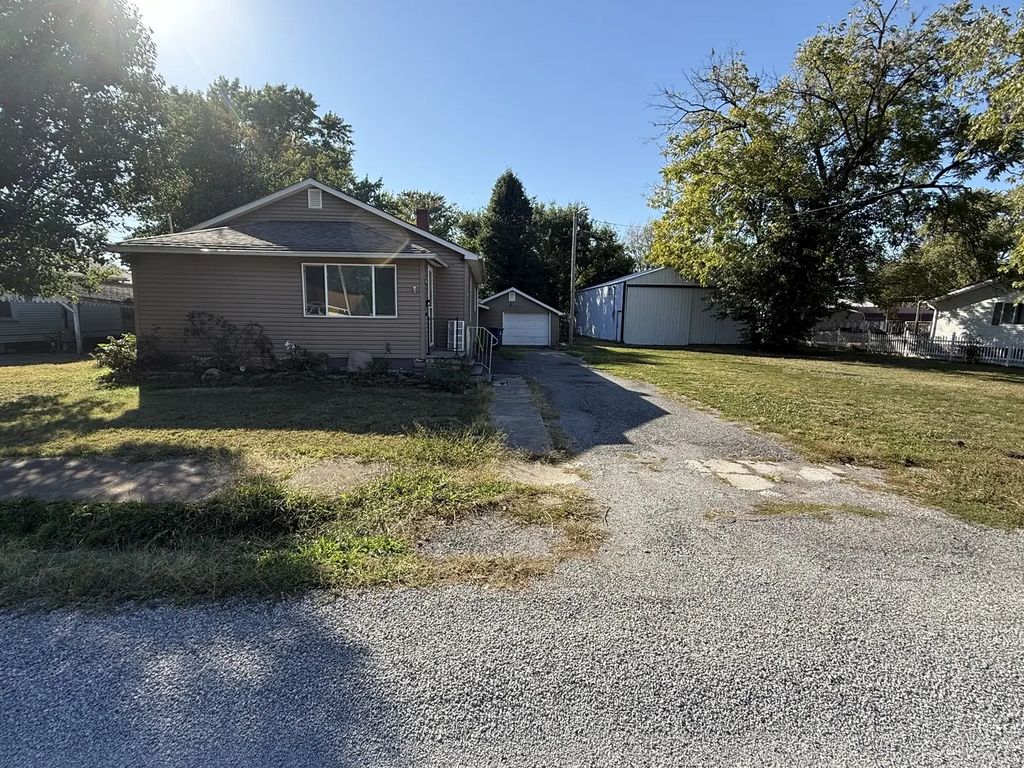 905 Glendale Street, Benton