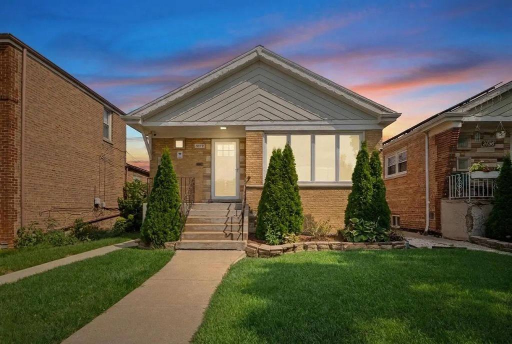 3738 W 83rd Place, Chicago