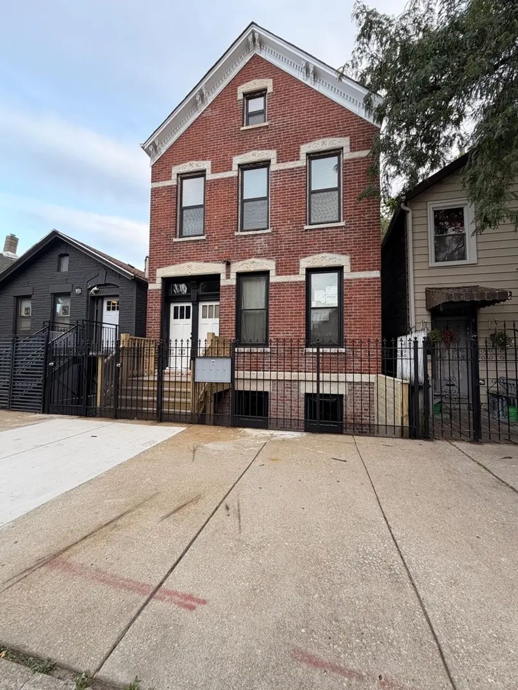 2227 W 21st Street 1f, Chicago