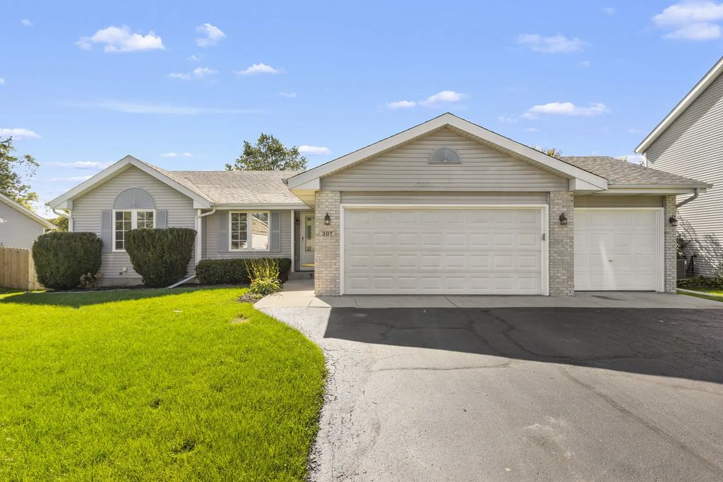 307 White Oak Drive, Poplar Grove