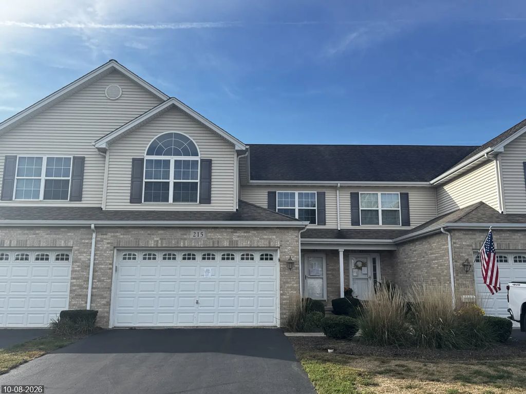 215 Geraldine Court, Somonauk
