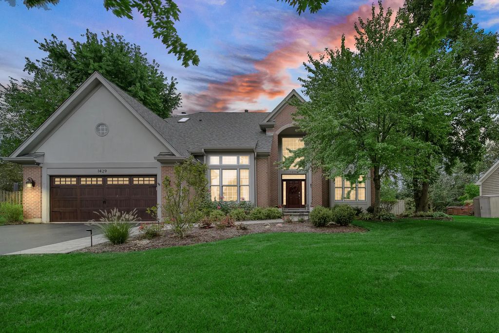 1429 Braxton Road, Libertyville