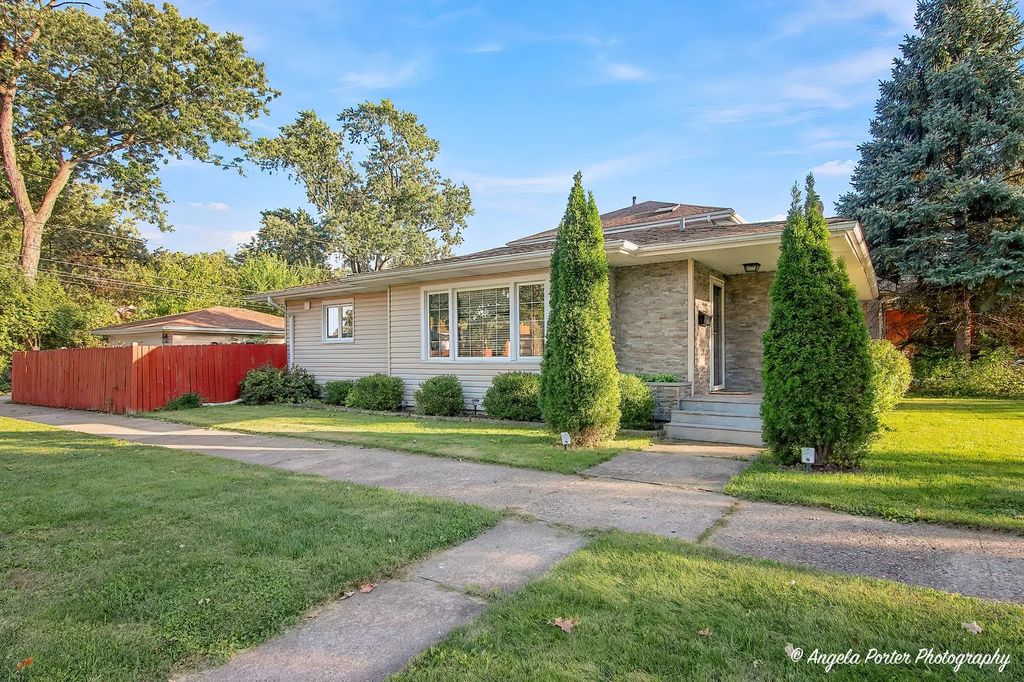 643 Sylviawood Avenue, Park Ridge