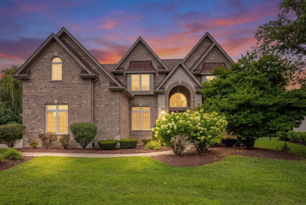 4767 Sassafras Lane, Naperville