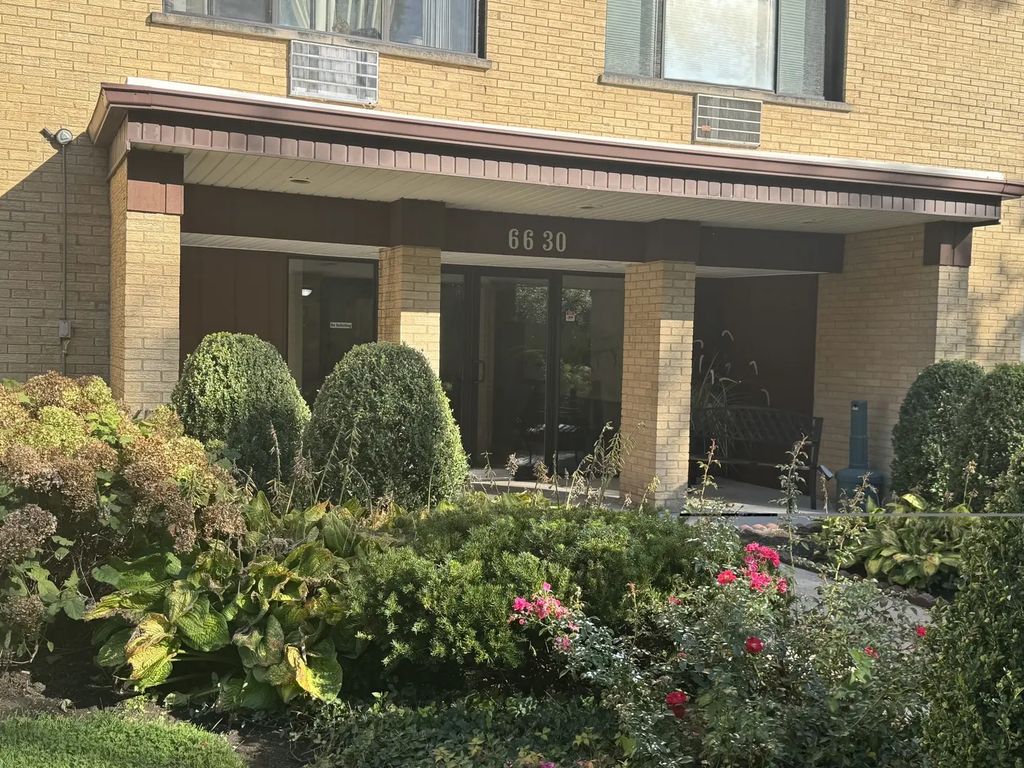 6630 S Brainard Avenue 407, Countryside