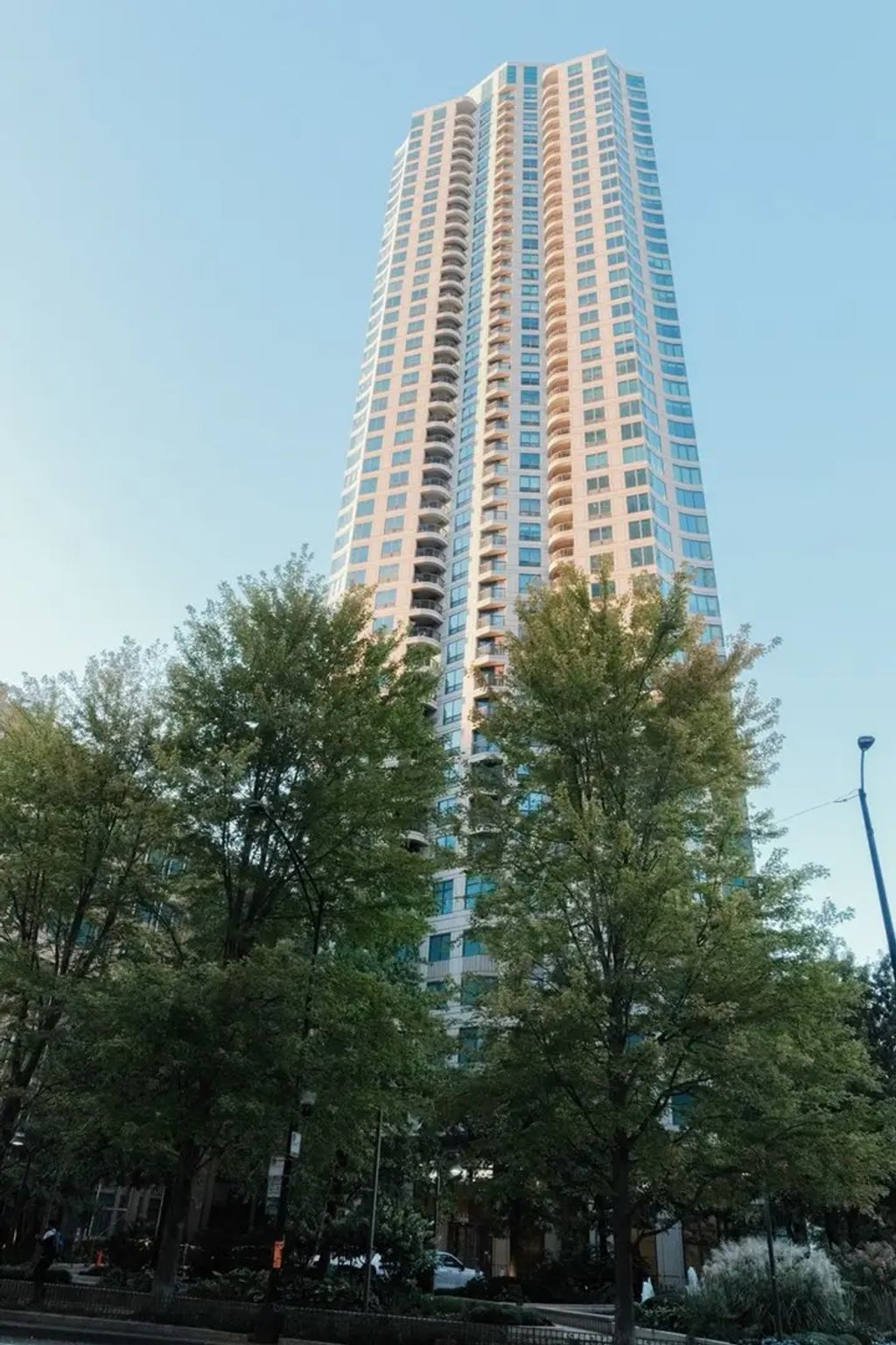 400 N Lasalle Boulevard 1401, Chicago