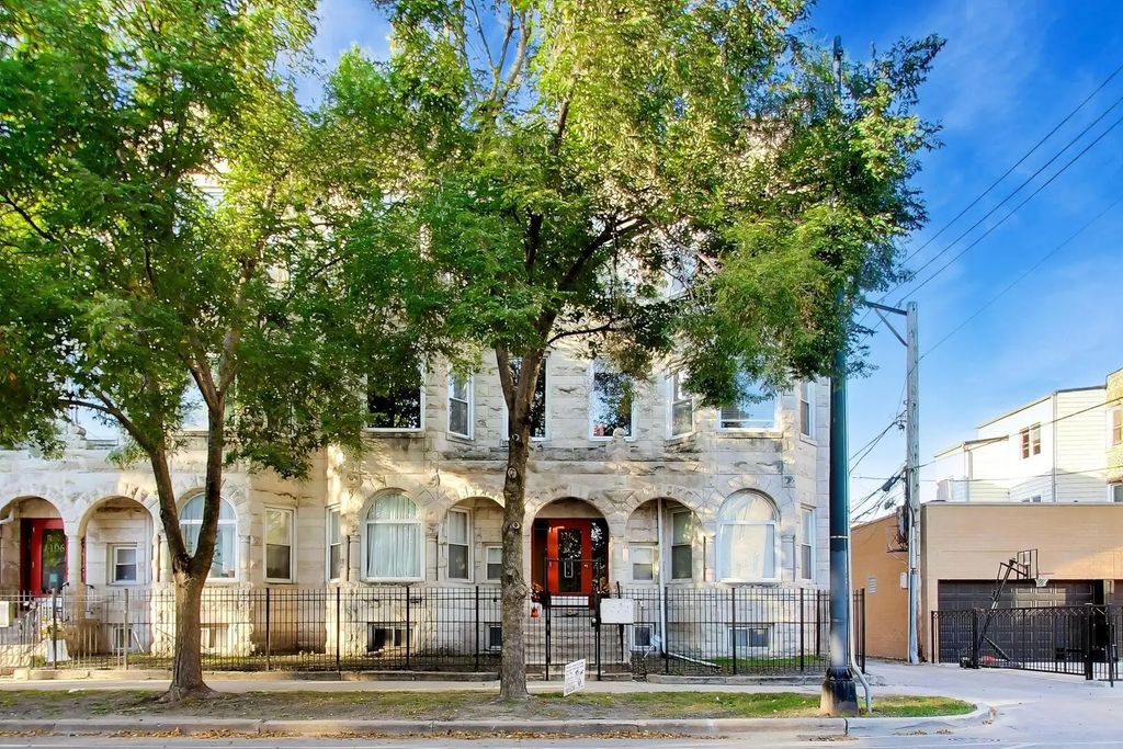 1108 E Marquette Road 207, Chicago
