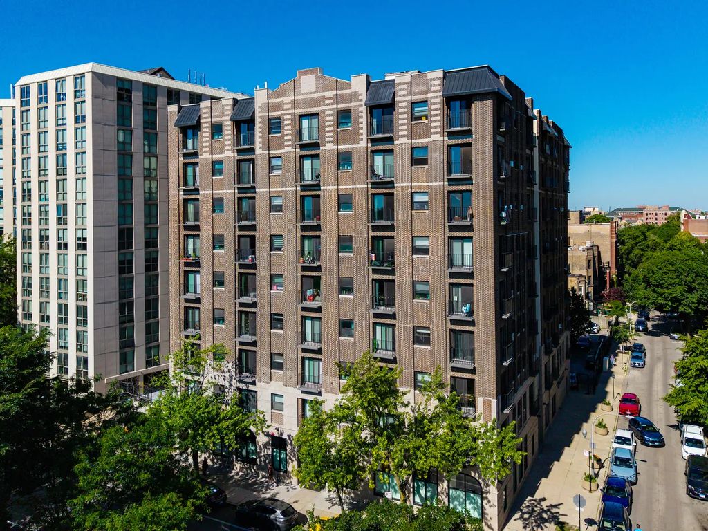4520 N Clarendon Avenue 406, Chicago
