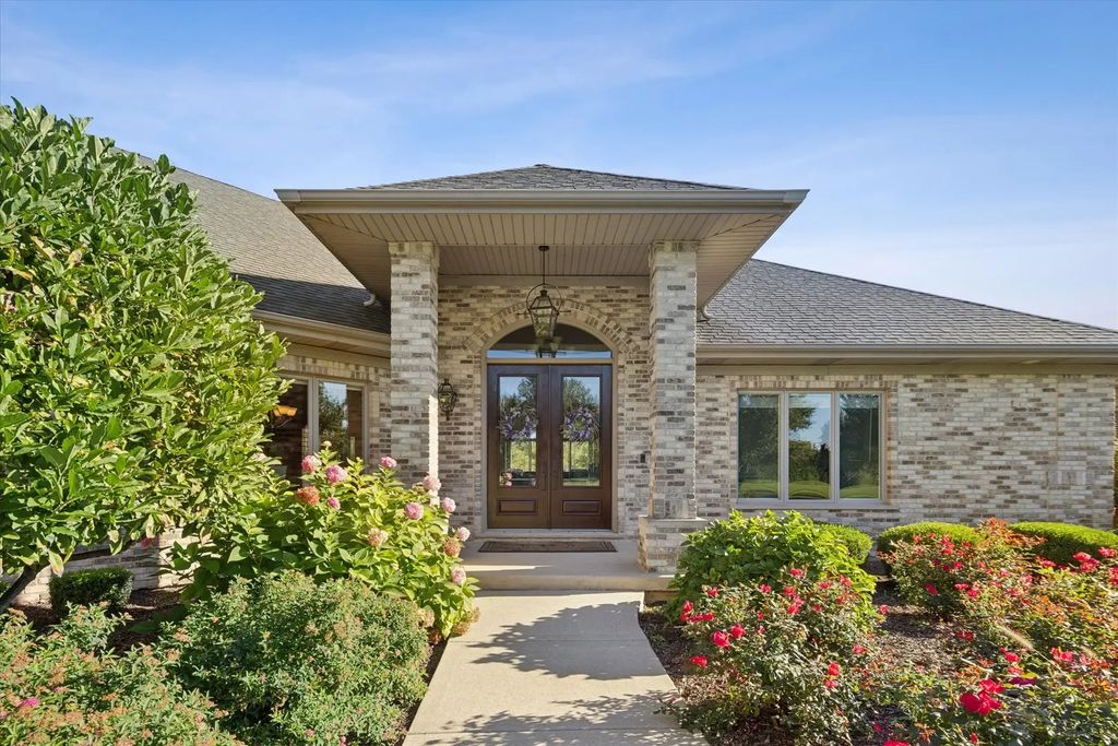 25860 Prairie Hill Lane, Plainfield