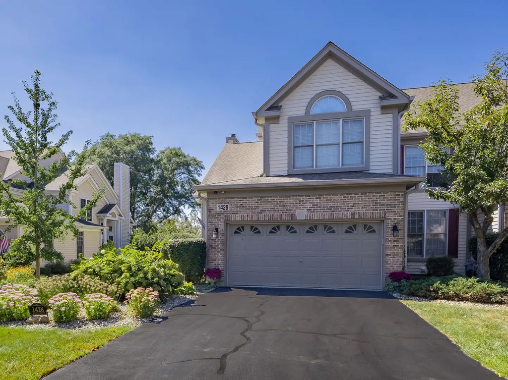 1428 Whitespire Court, Naperville