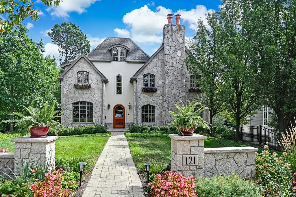 121 S Stough Street, Hinsdale