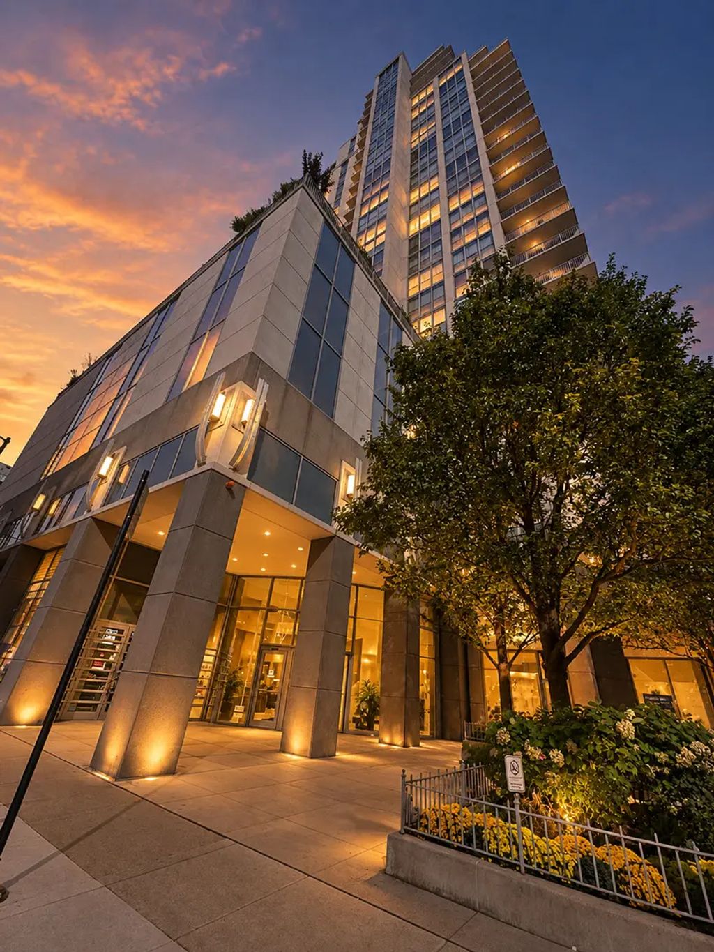 200 W Grand Avenue 1506, Chicago