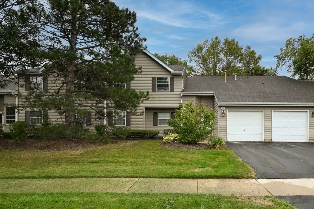 59 Gant Circle G, Streamwood