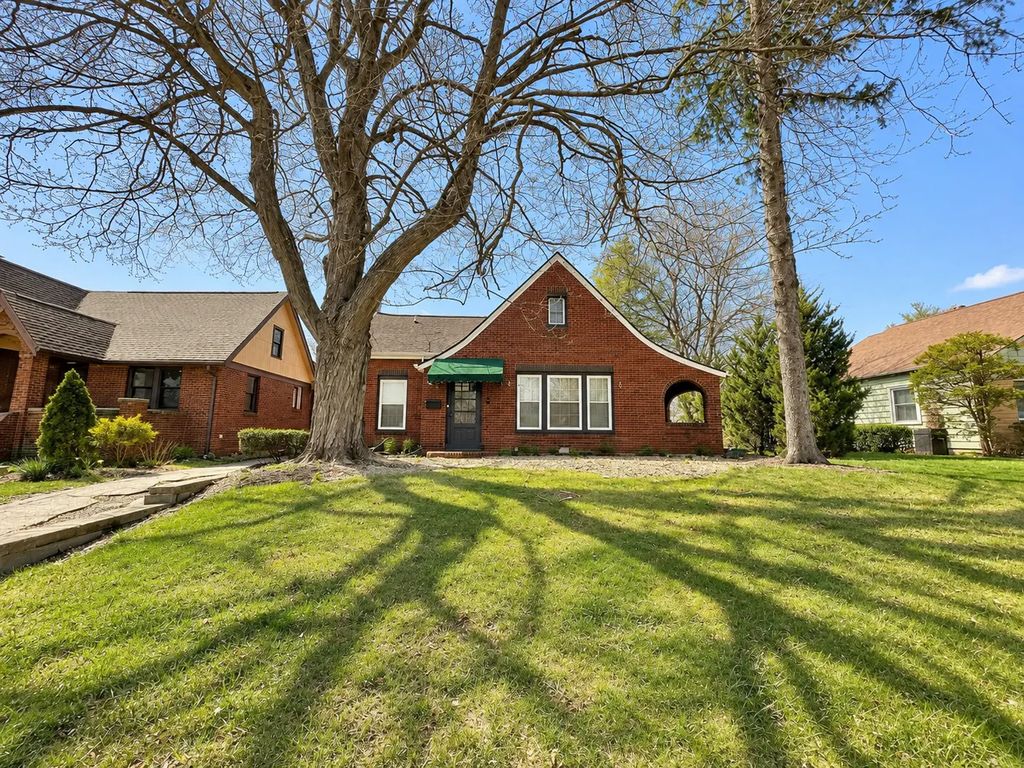 1906 N Gilbert Street, Danville