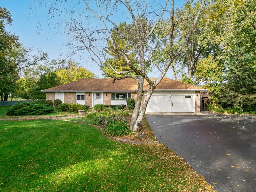 4917 Wayside Drive, McHenry