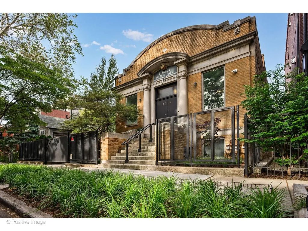 1019 N Wolcott Avenue, Chicago