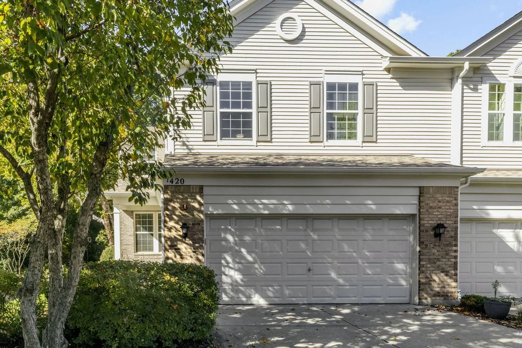 1420 Yellowstone Drive, Streamwood