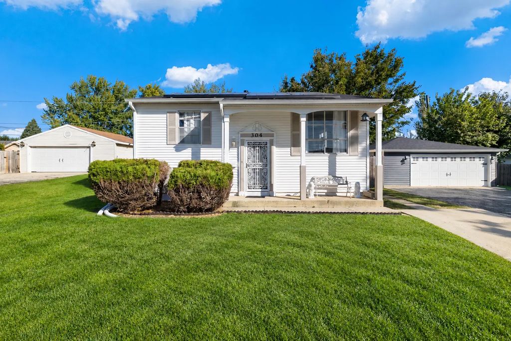 304 Hamrick Avenue, Romeoville