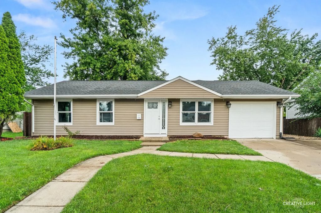 704 Halstead Avenue, Romeoville