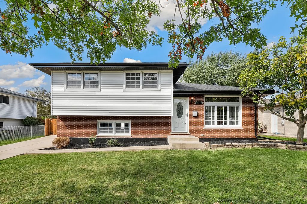 16740 Oleander Avenue, Tinley Park