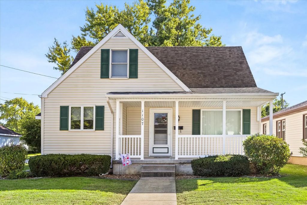 1107 W Bridge Street, Streator