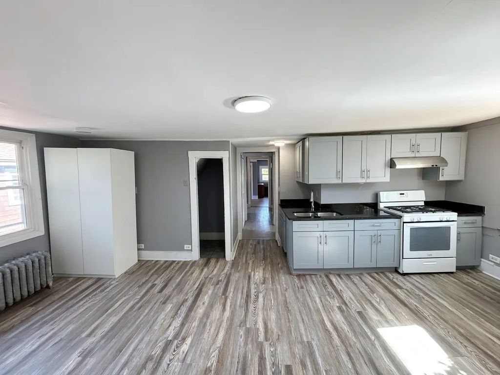 1228 Oak Avenue 3, Evanston