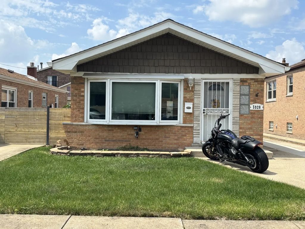 5920 S Meade Avenue, Chicago