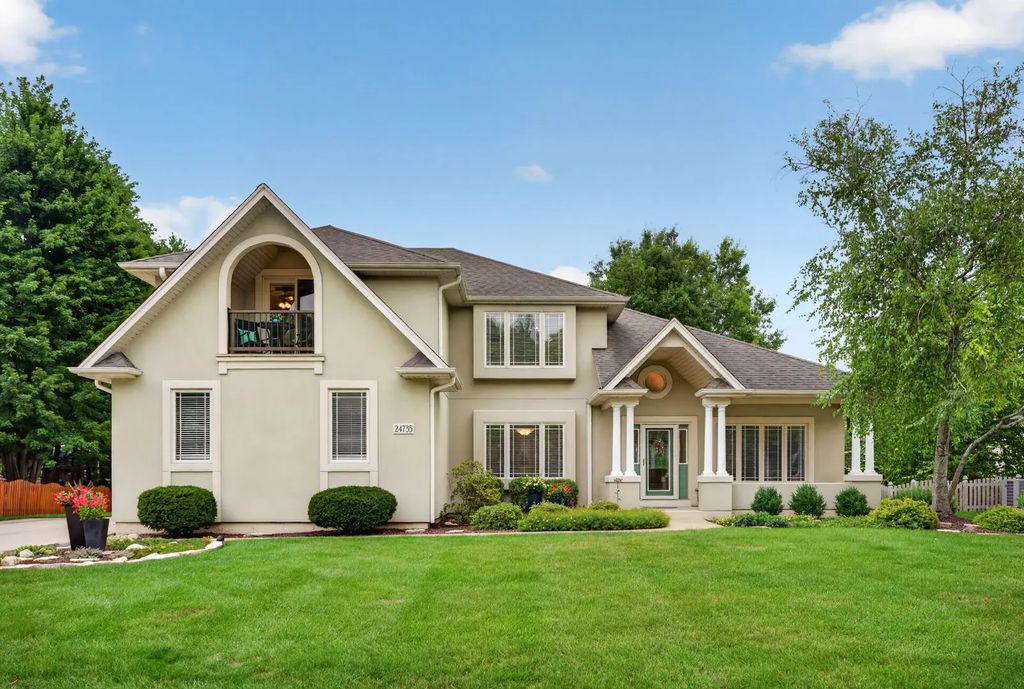 24735 Illini Drive, Plainfield