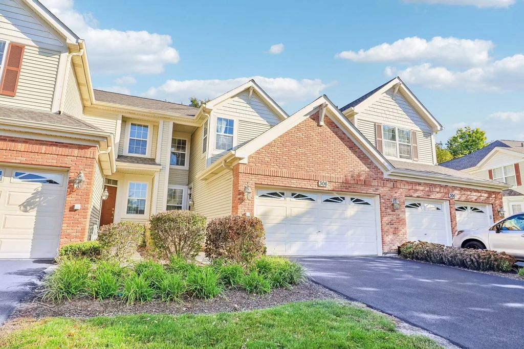 306 Remington Drive, St. Charles