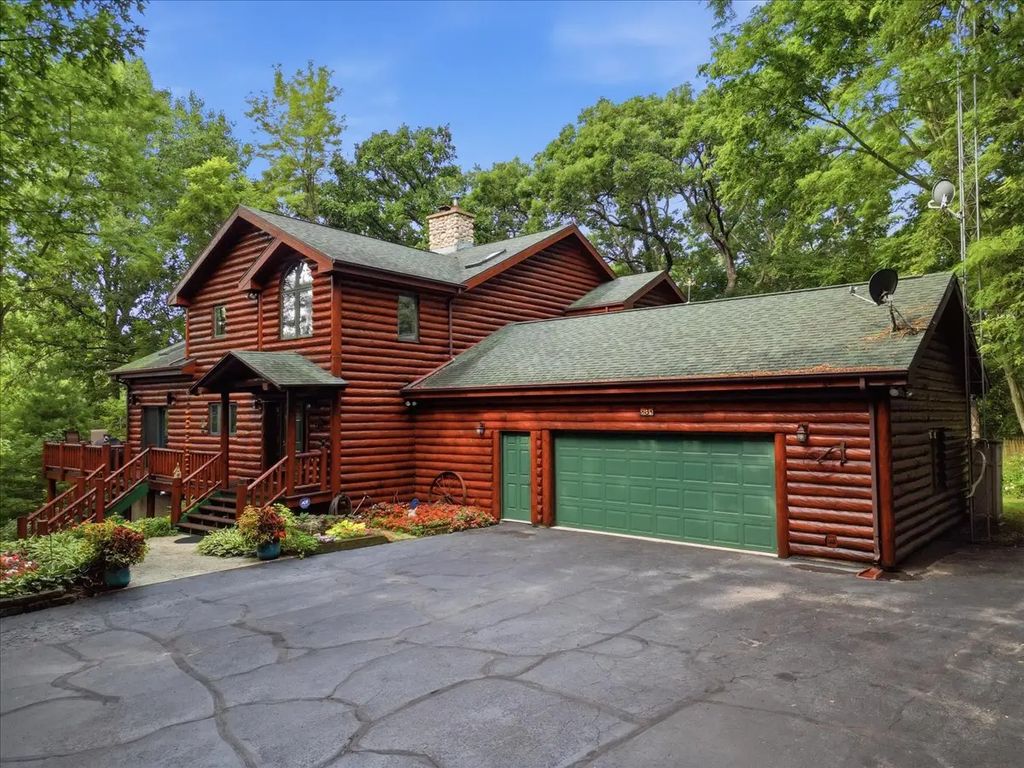 804 Timber Trail Drive, Dixon