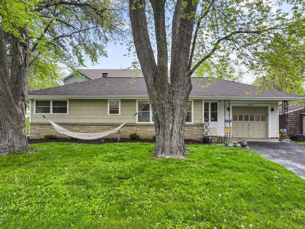 3314 Washington Street, McHenry