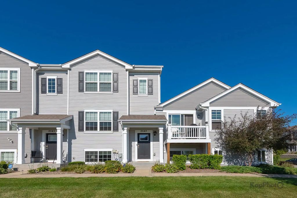 2543 Bella Drive, Pingree Grove