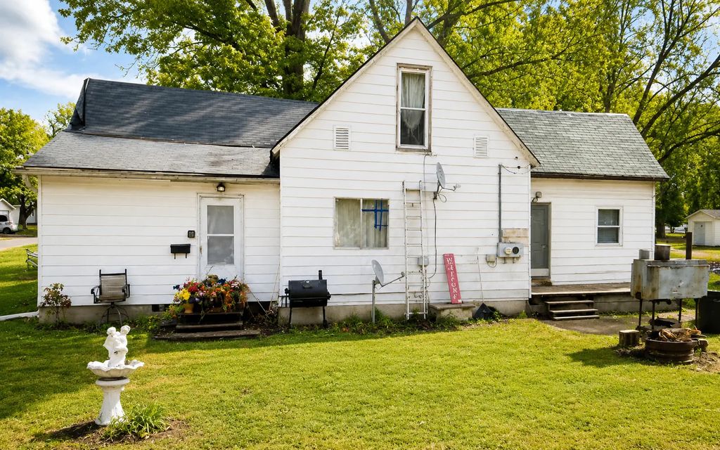901 Howard Street, Centralia