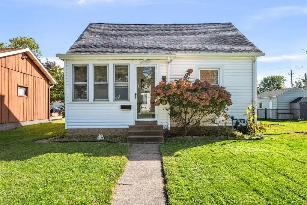 806 22nd Avenue, East Moline