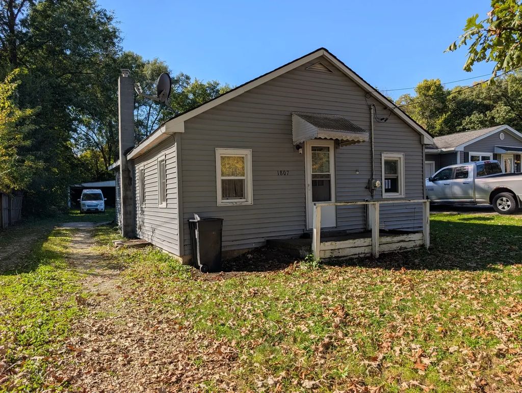 1807 Poplar Street, Ottawa