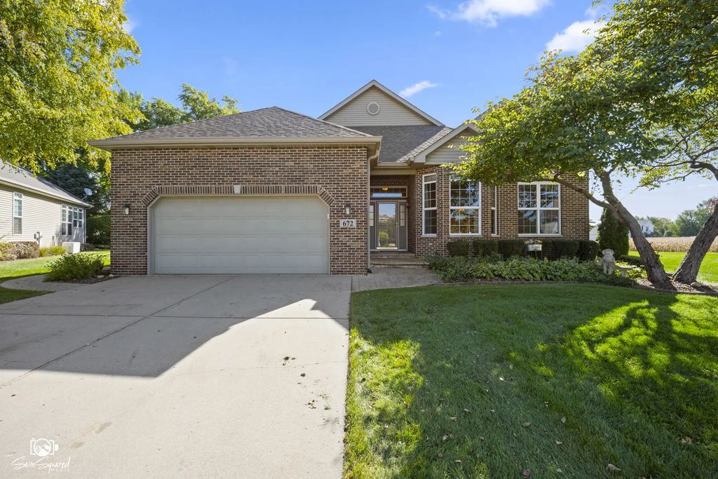 672 Sanctuary Lane, Joliet